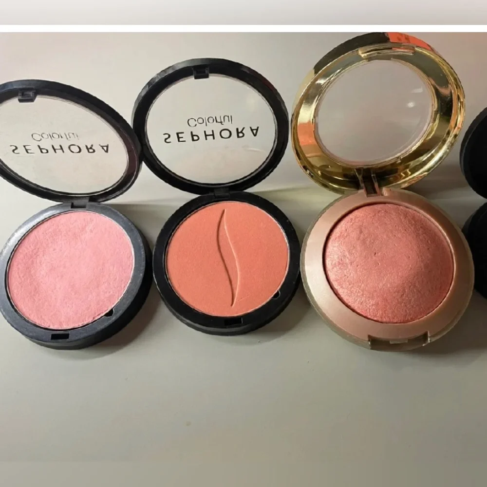 Blush - Picture 1 of 1